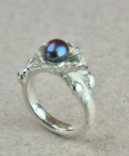 Jewellery making and French cooking