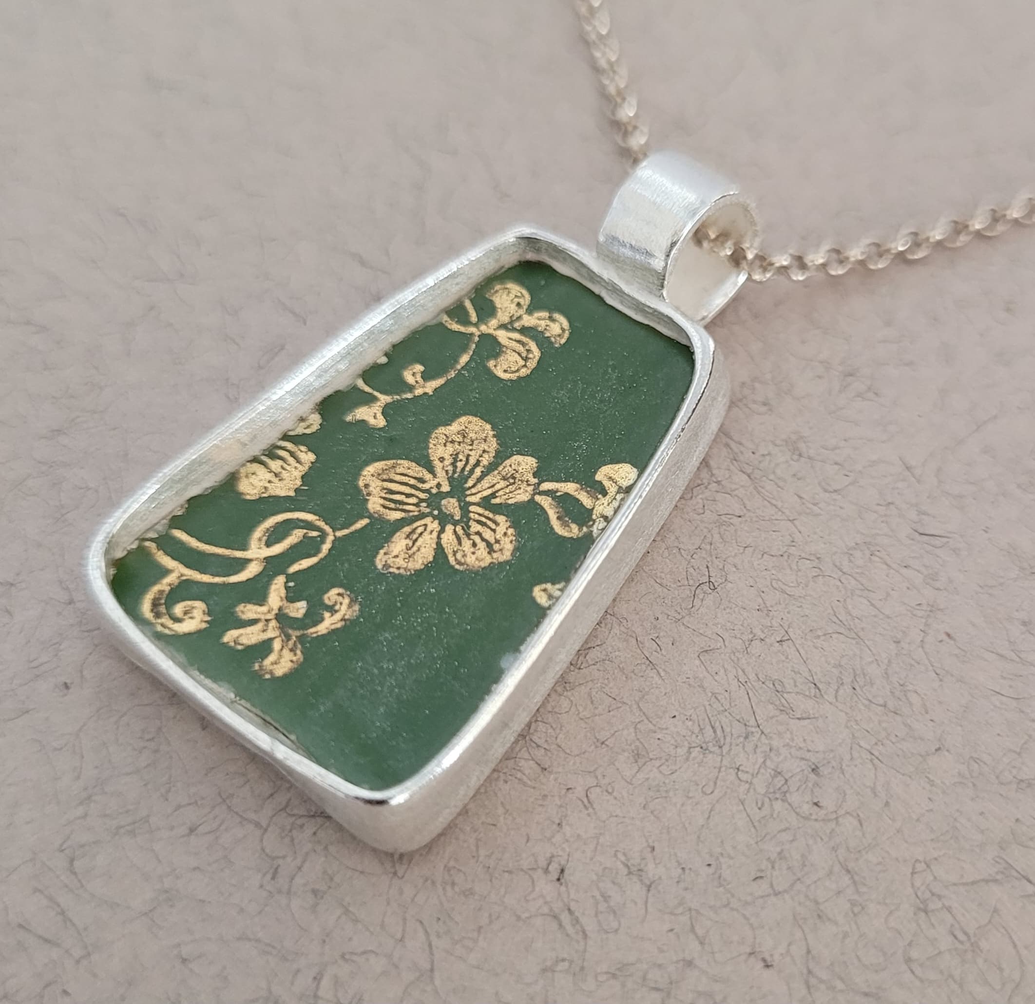 Jewellery making and wellness